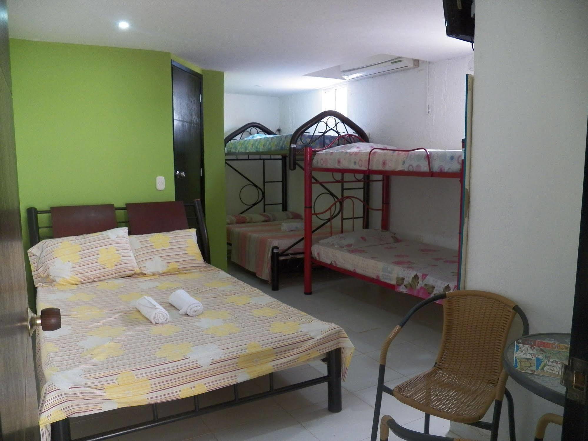 Hostel Green Light Taganga Esterno foto