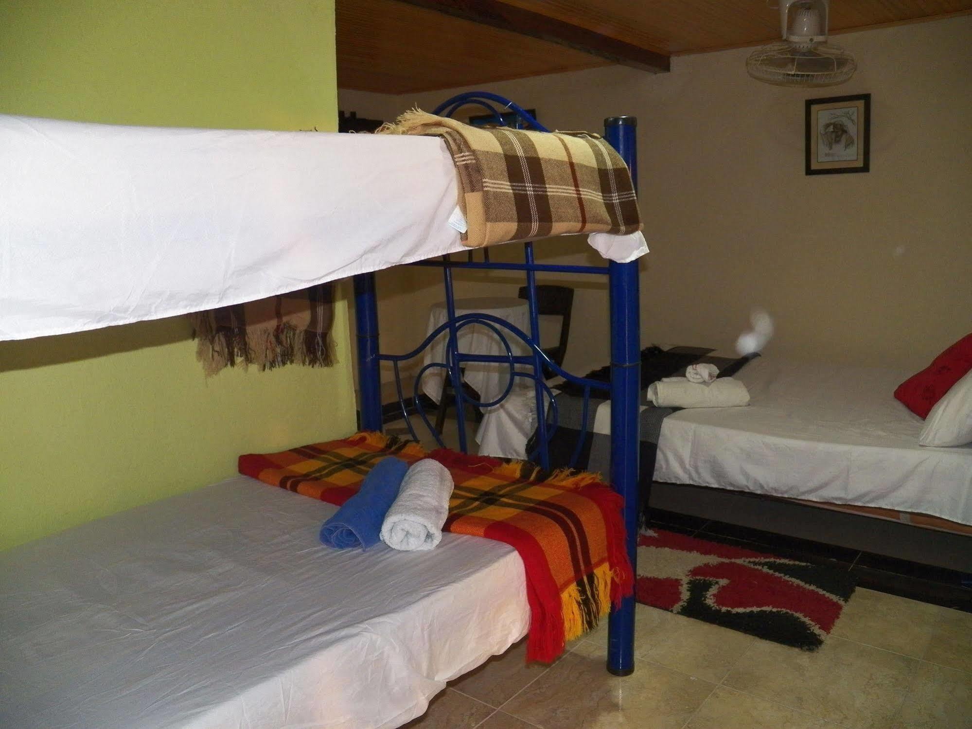 Hostel Green Light Taganga Esterno foto