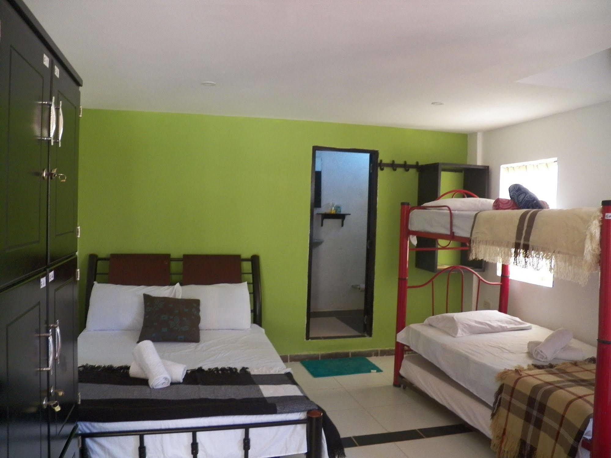 Hostel Green Light Taganga Esterno foto